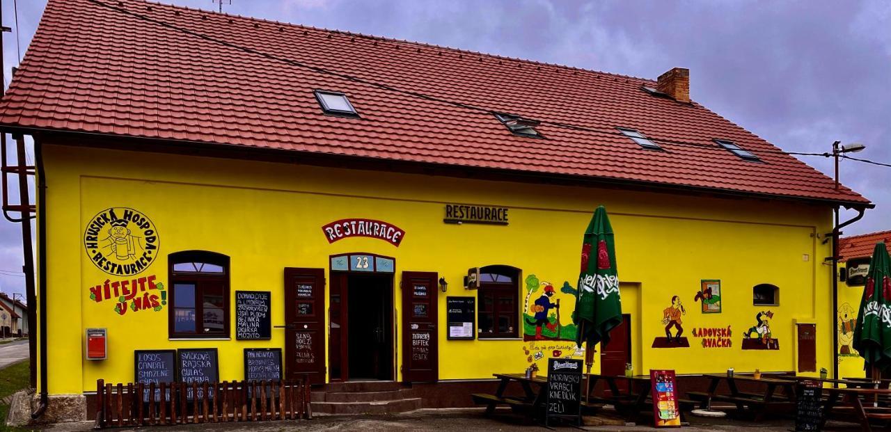 Hrusicka Restaurace A Penzion Hrusice Eksteriør bilde